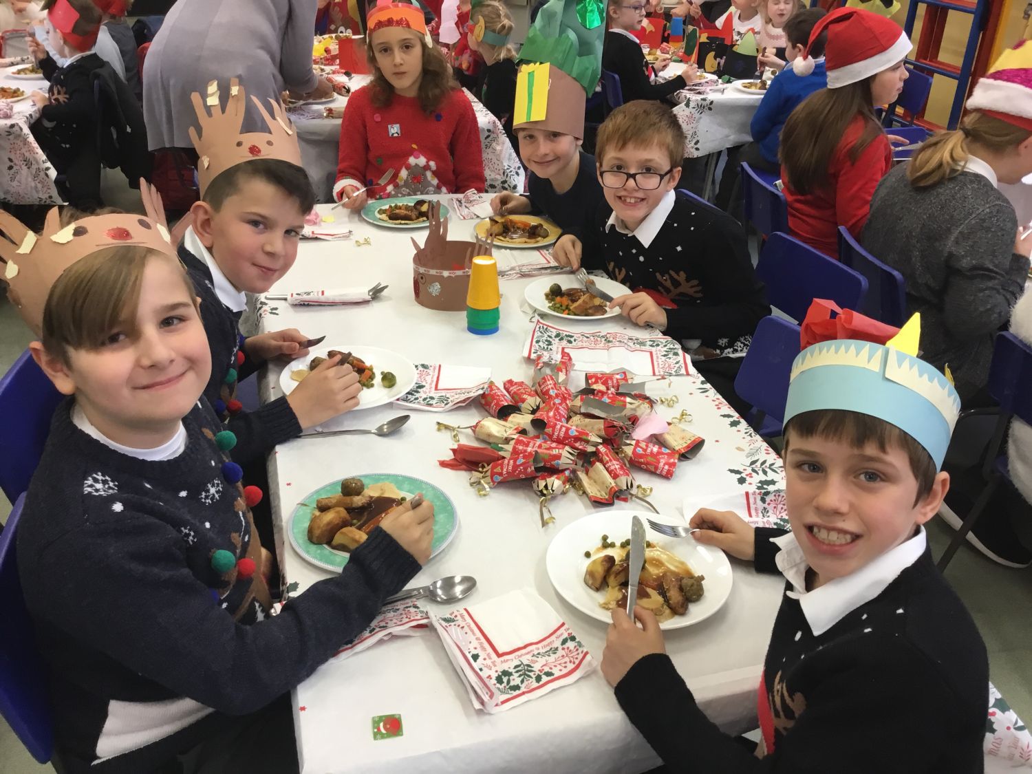 Christmas Lunch 2018 Click On Image For More Photos North Elmham Primary School